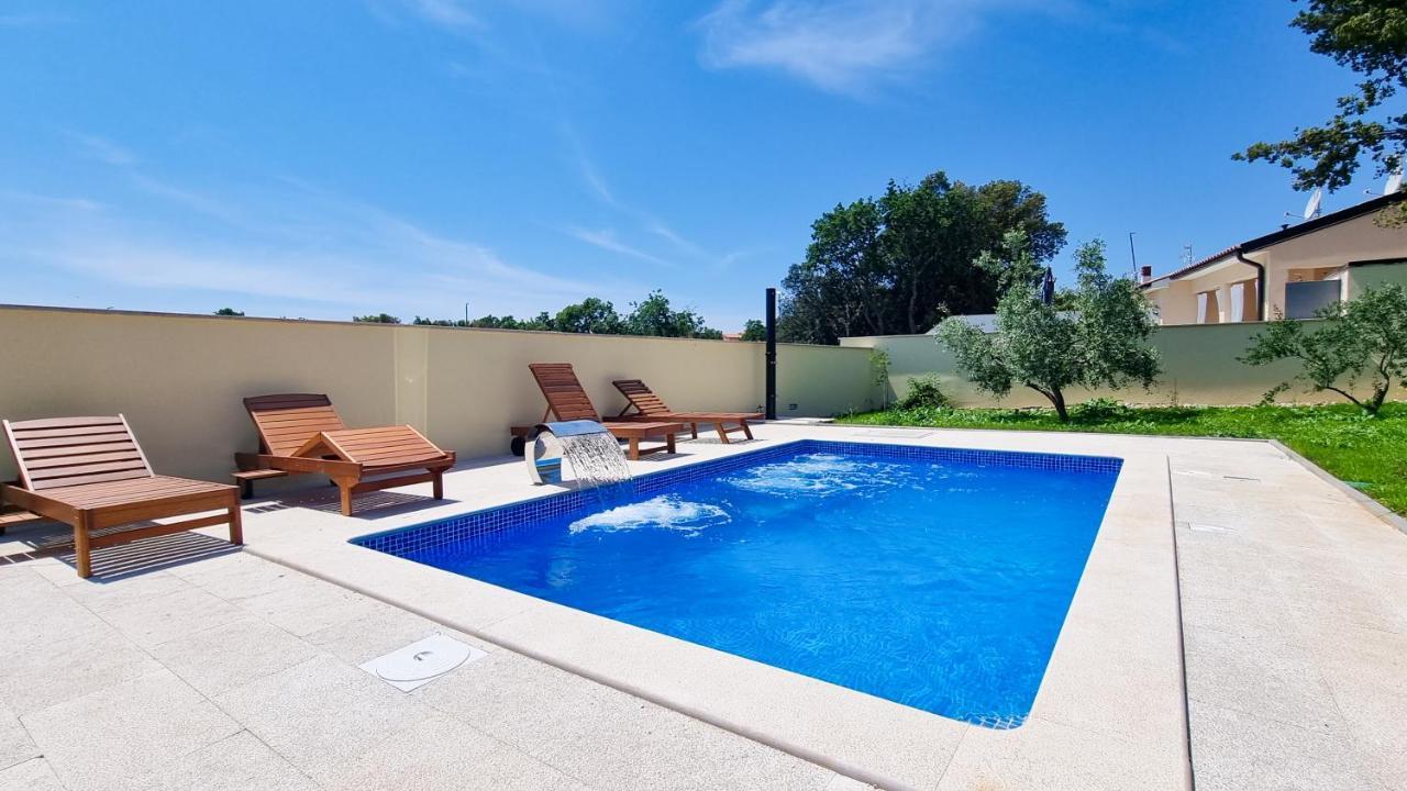 - Istrian Dream With Swimming Pool Peroj
