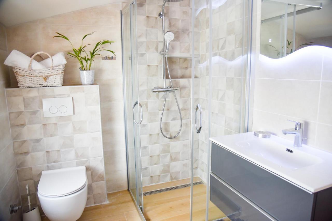 - Istrian Dream With Swimming Pool Apartment *