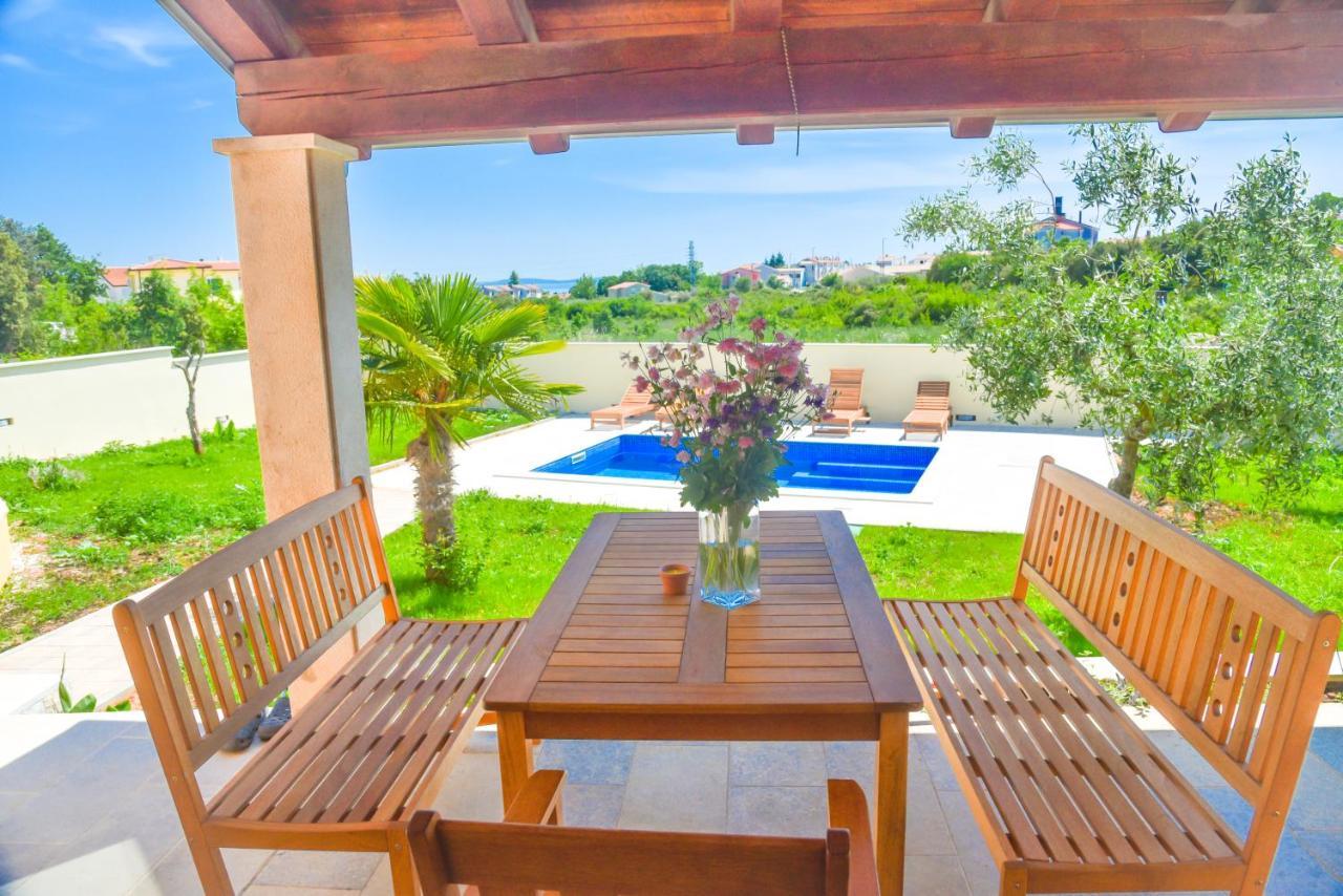 - Istrian Dream With Swimming Pool Apartment *